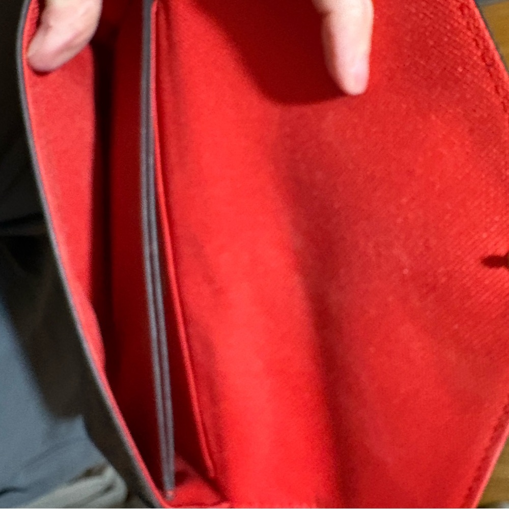 Checkered Brown Chain Wallet - Picture 3 of 5